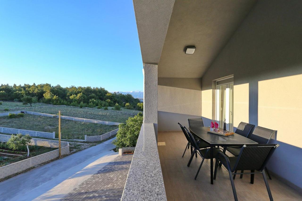 Apartments Lisac Вир Екстер'єр фото