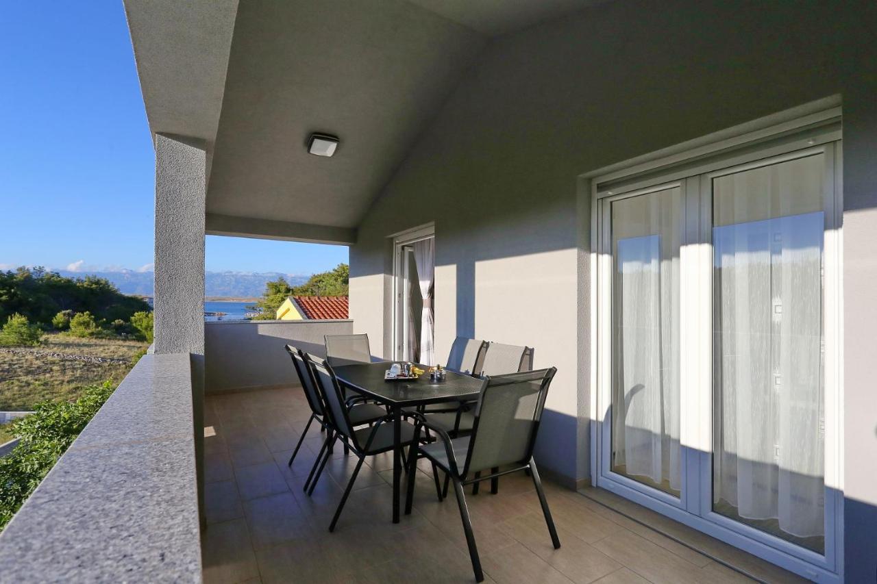 Apartments Lisac Вир Екстер'єр фото