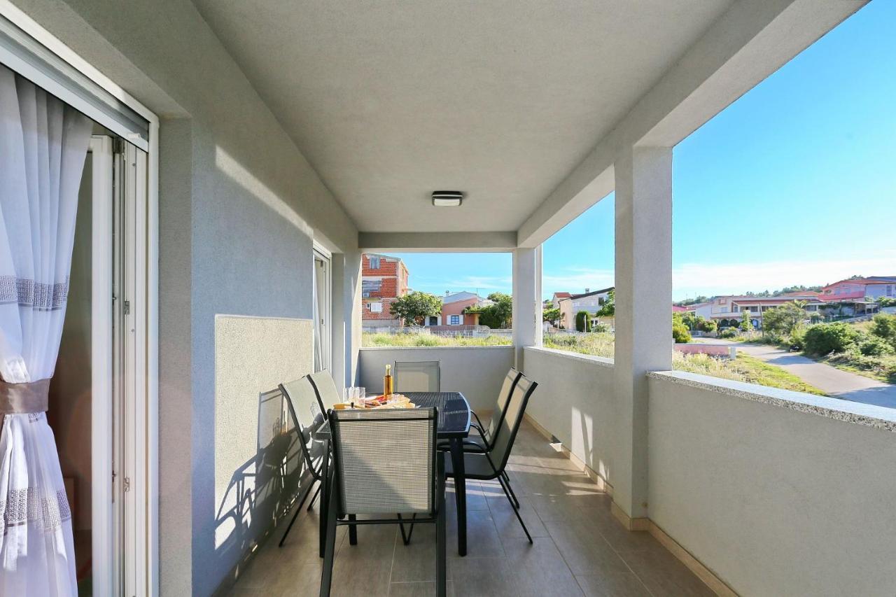 Apartments Lisac Вир Екстер'єр фото